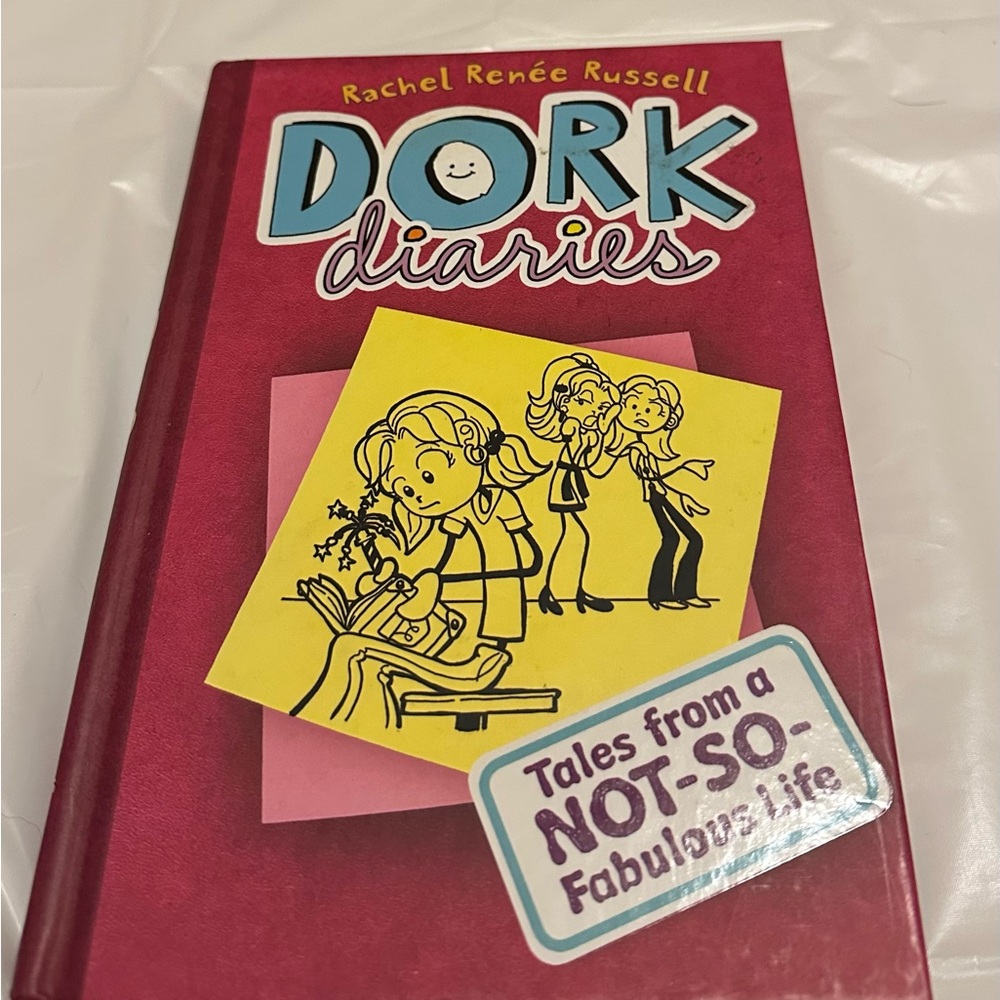 Dork Diaries Book - Red Cover